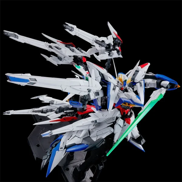 MG 1/100 MANEUVER STRIKER PACK FOR ECLIPSE GUNDAM 7