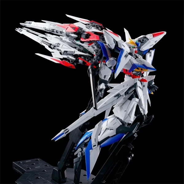MG 1/100 MANEUVER STRIKER PACK FOR ECLIPSE GUNDAM 4