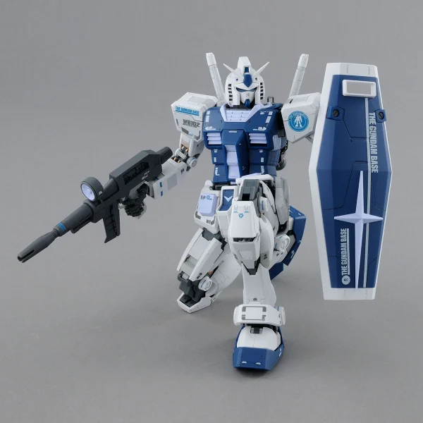 MG 1/100 GUNDAM RX-78-2 VER 3.0 (GUNDAM BASE COLOR) 5